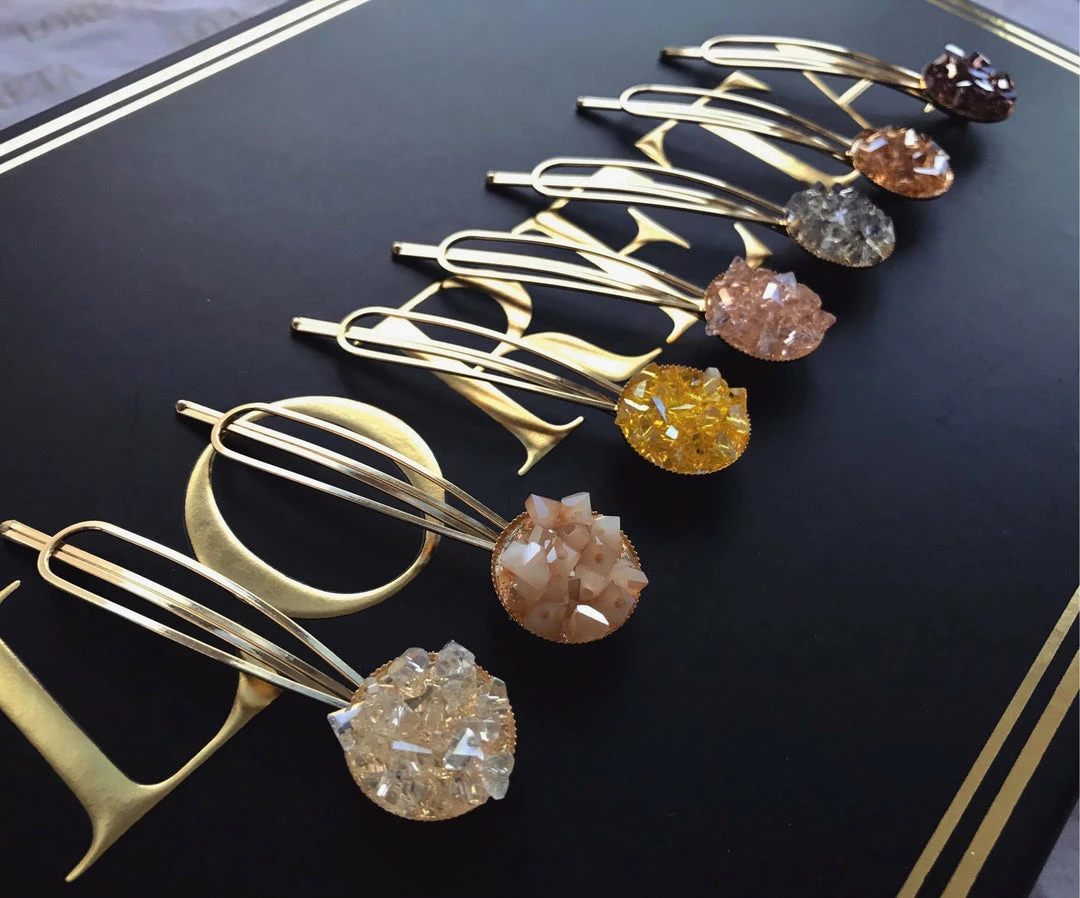 LORETA Crystal Gold Hair Clips Pins Set (7pcs) 24HR OVERNIGHT COLLECTION 3 LORETA Crystal Gold Hair Clips Pins Set (7pcs) 24HR OVERNIGHT COLLECTION