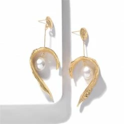 LORETA 24HR OVERNIGHT COLLECTION Gold Leaf Earrings