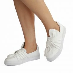 LORETA 24HR OVERNIGHT COLLECTION Women's White Sneakers